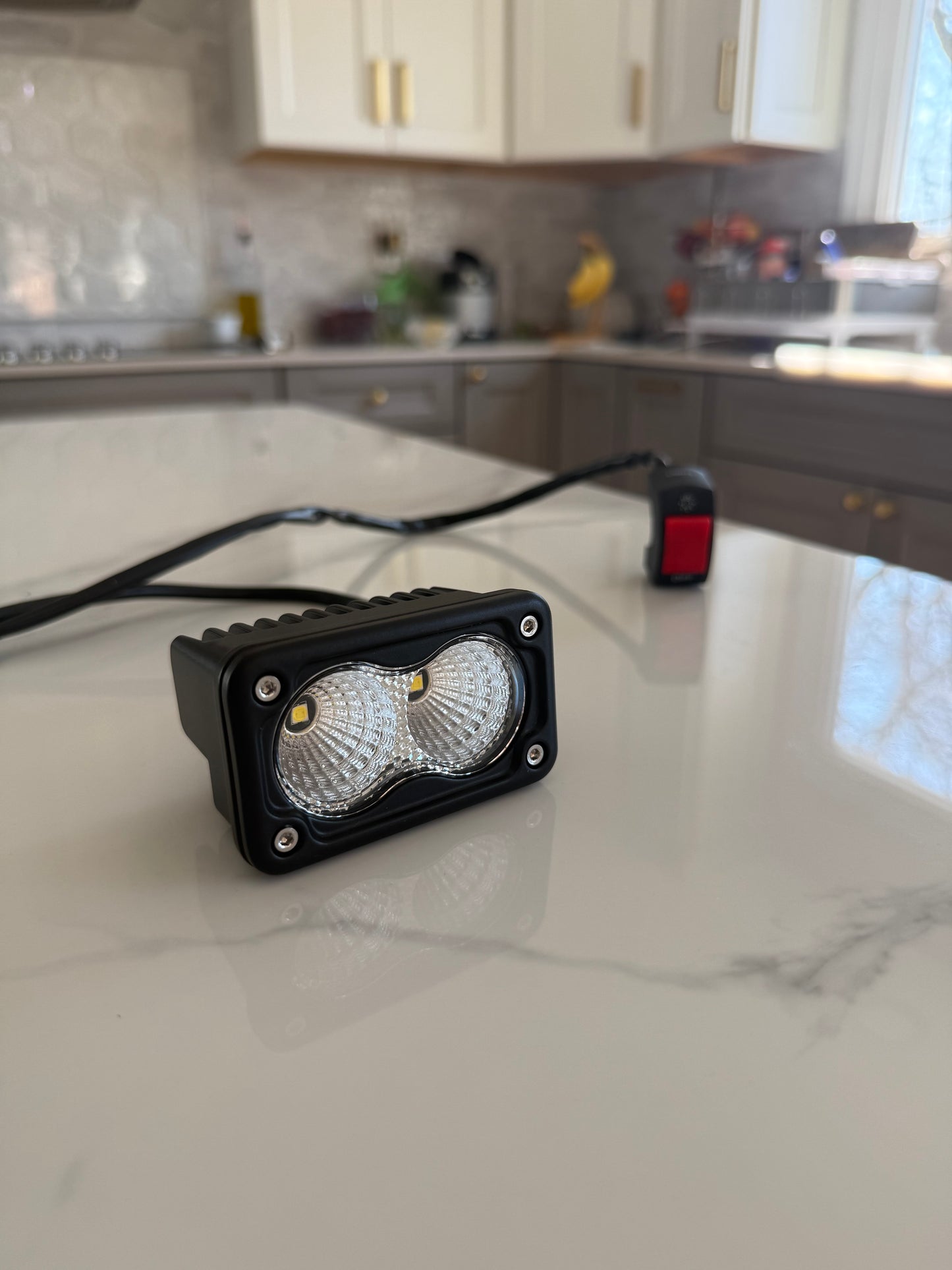 Battery Powered Baja Light w Switch (V2)